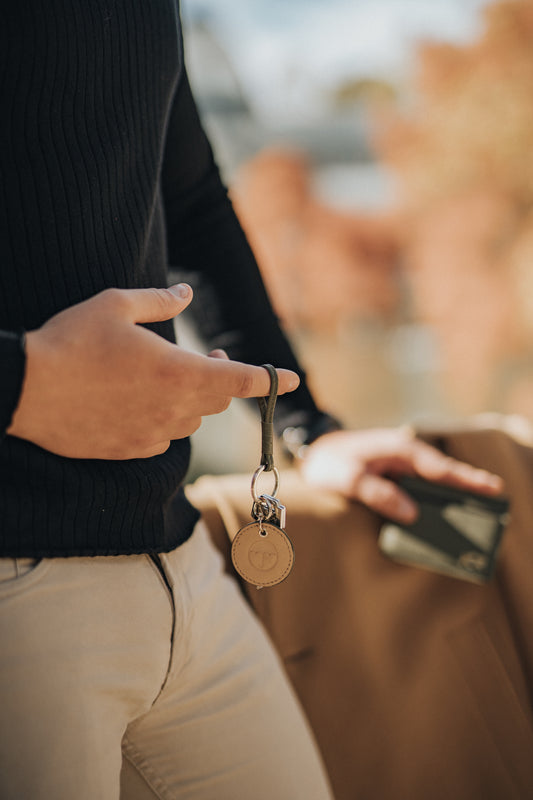 Llavero con colgante de nudo Blossom