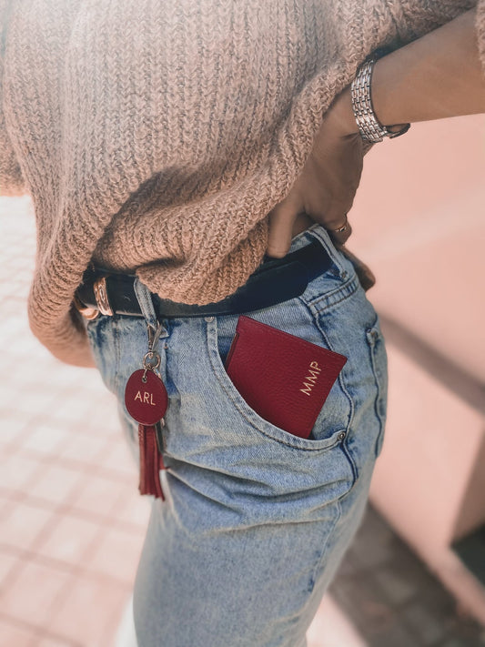 Llavero con colgante de flecos Volcano