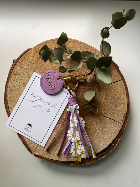 Llavero colgante flecos Tulip